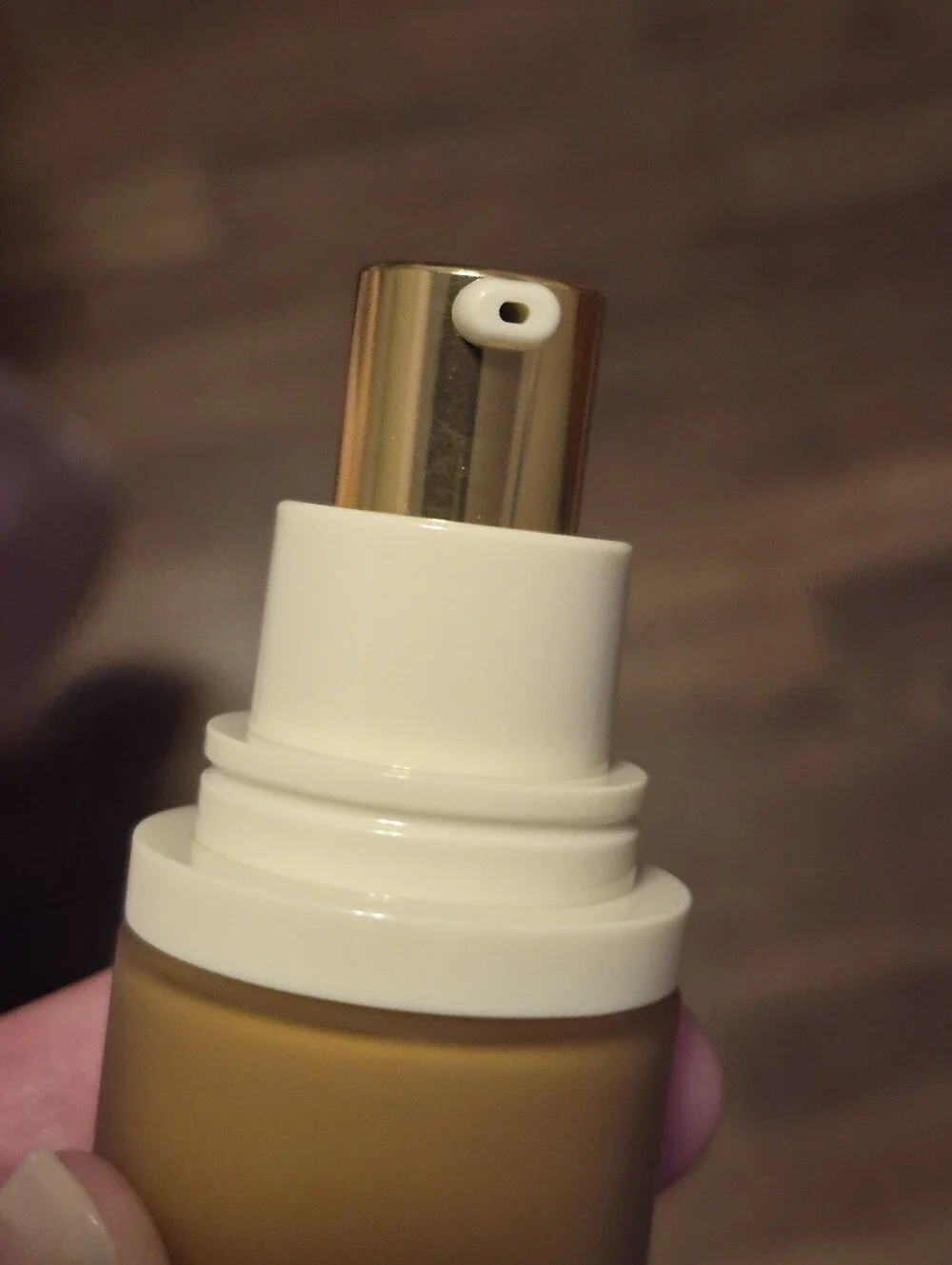 NIB GUCCI Foundation Medium Shade